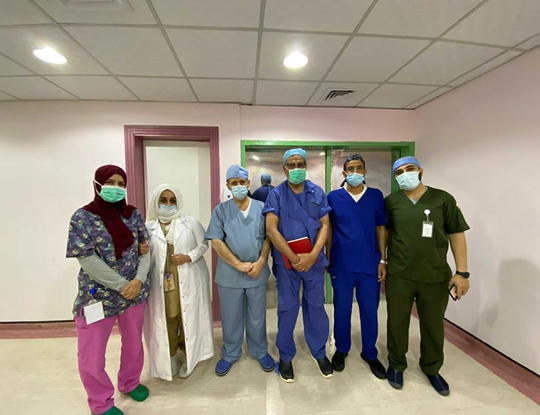 استئصال ورم كبير باستخدام تقنية المناظير الجراحية بمستشفى شراف في حائل